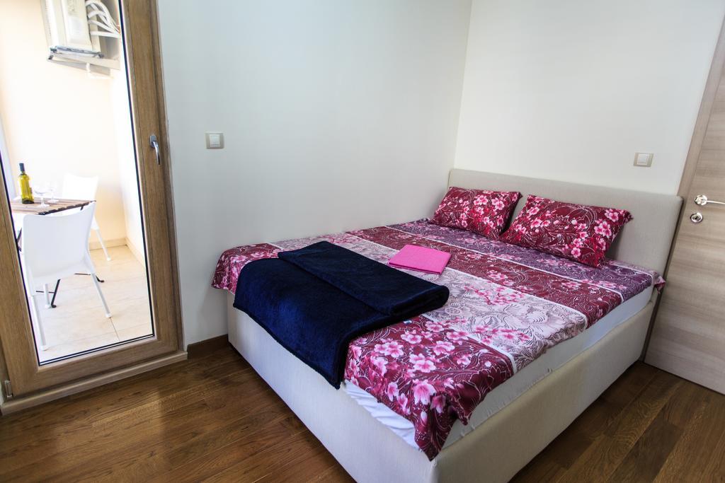 De Lux Apartments Петровац Экстерьер фото