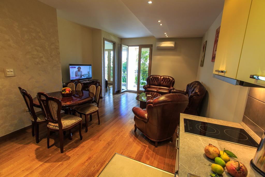 De Lux Apartments Петровац Экстерьер фото